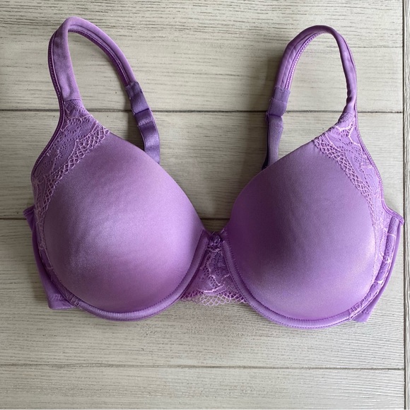 Bali | Intimates & Sleepwear | Nwot Bali Padded Underwire Smoothing ...